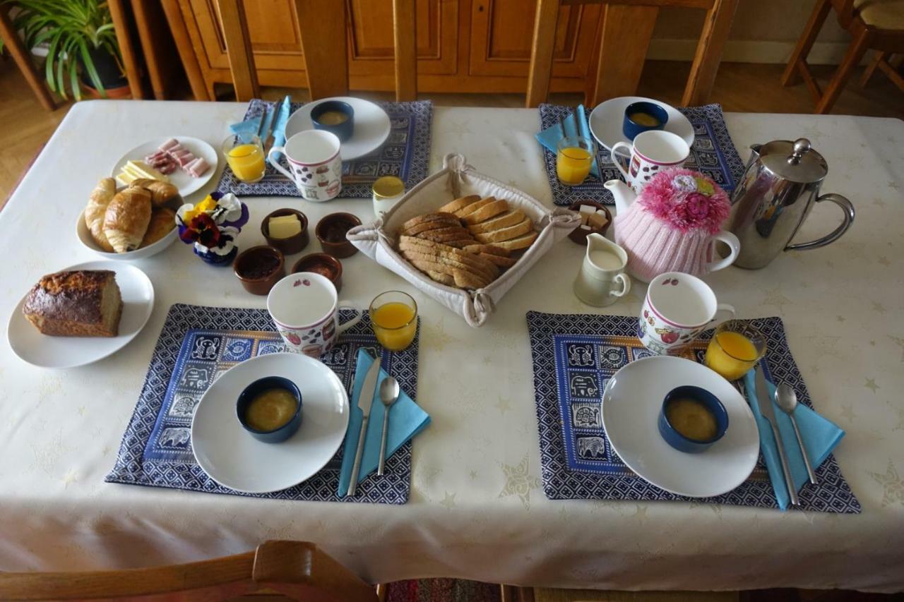 לינה וארוחת בוקר Treignac Chambre D'Hotes Des Monedieres מראה חיצוני תמונה